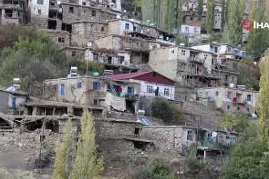 Diyarbakır kırsalında eşekler gündelik hayatın kurtarıcısı oldu