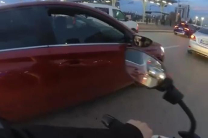 Bursa'da kadın sürücülerin 'yol verme' kavgası!