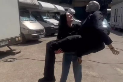 Melis Sezen cansız mankenle dans ederken sosyal medyayı salladı