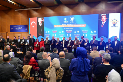 AK Parti Bursa 61. İl Danışma Meclisi Toplantısı coşkuyla gerçekleştirildi