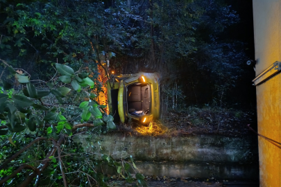 Otopark kazası korkuttu: Bursa’da araç 10 metre yükseklikten düştü