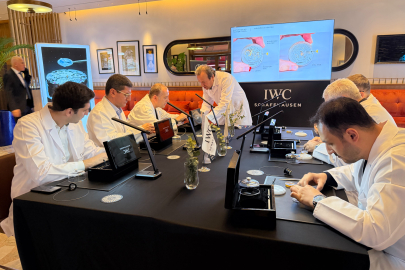 Bursa’da doktorundan mühendisine saat tutkunları için atölye