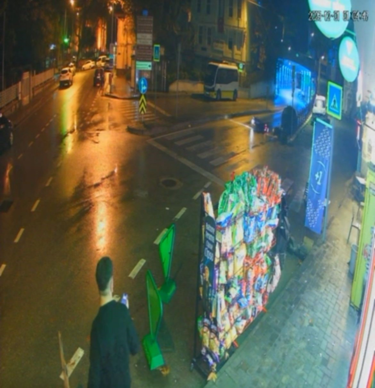 Bursa'da korkunç kaza kamerada!-Bursa Hayat Gazetesi-2