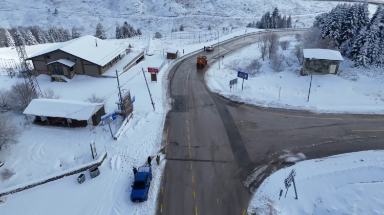 Bursa Uludağ’da kar seviyesinde ciddi düşüş! -Bursa Hayat-3