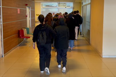 Bursa’da belirlenen adreslere baskın! Çok sayıda kişi gözaltına alındı