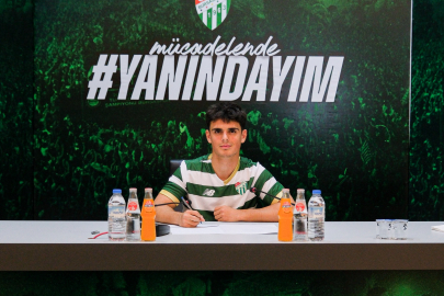 Bursaspor’un geleceği: Ali Kerim Yıldız profesyonel kadroya katıldı!
