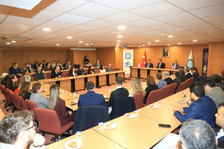 BUÜ akademisyenleri rektörle buluştu: Q1 yayınlarda %50 artış - Bursa Hayat Gazetesi-2