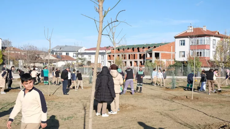 İnegöl Akhisar Mahallesi’ne yeni koruluk: İlk etap tamamlandı - Bursa Hayat Gazetesi-4