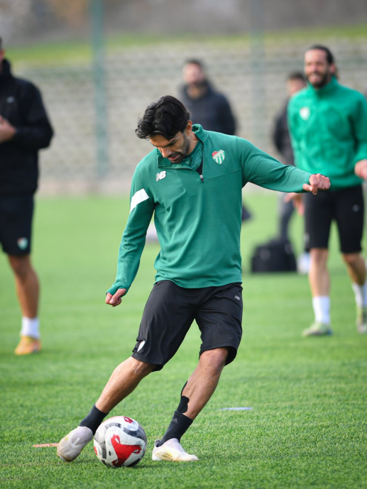 Bursaspor’da gözler deplasmanda: Hazırlıklar tamamlandı!-Bursa Hayat Gazetesi-3