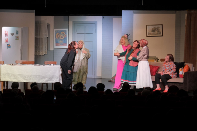 İnegöl Tiyatrosu’ndan kadına şiddete karşı güçlü mesaj