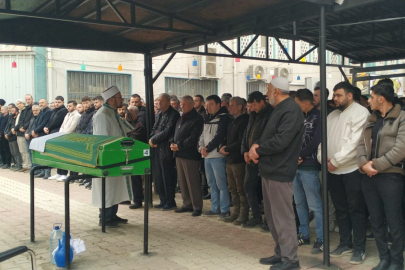 Bursa'da acı veda! 21 yaşındaki genç toprağa verildi