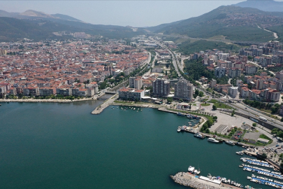 Gemlik’te yeni hizmet binası tartışması!