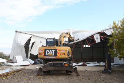 Nilüfer’de kaçak yapılara neşter