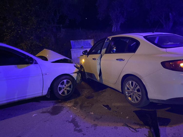 Bursa’da aşırı hız kaza getirdi: 4 yaralı!-Bursa Hayat Gazetesi-2