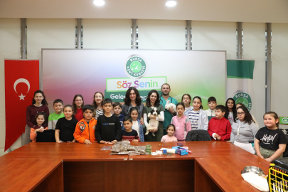 Bursa’da çocuklar bir günlüğüne veteriner hekim oldu