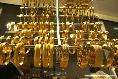 Altın fiyatlarında dalgalı seyir! Bursa Kapalı Çarşı altın fiyatları 9 Aralık 2025