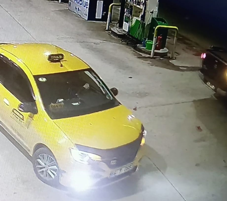 Bursa’da film gibi takip! Gaspçı taksiyle kaçtı, polis yakaladı-Bursa Hayat-4