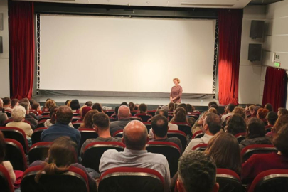 Pelin Esmer, yeni filminin hikayesini Nilüfer’de anlattı