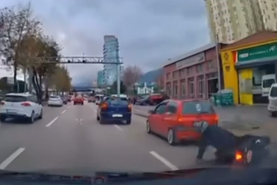 Bursa trafiğinde korkutan anlar! Öndeki araca çarpmamak için…