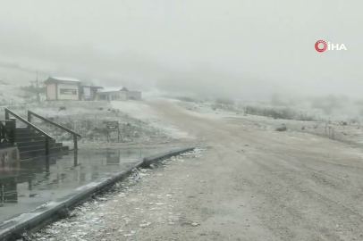 Keltepe beyazlara büründü: Sezonun ilk karı yağdı