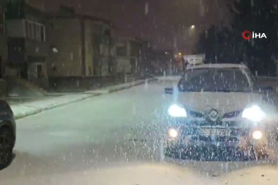 Beklenen kar Erzurum’u beyaza bürüdü!