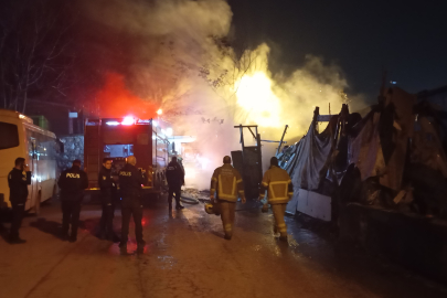 Bursa'da yangında korku dolu anlar! Dumandan etkilenen şahıs...