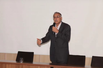 Recai Albay’dan öğrencilere ‘Mevlana ve Değerlerimiz’ konulu sunum