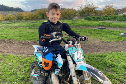 Bursalı minik Motokrosçu sezonunu şampiyonlukla tamamladı