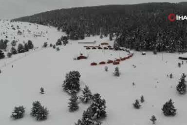 Erzincan’da kış büyüsü! Dumanlı Tabiat Parkı karla şenlendi