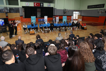 Nilüfer’in Sultanları gençlerle buluştu