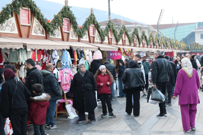 Osmangazi Meydanı'nda yeni yıl coşkusu zirvede