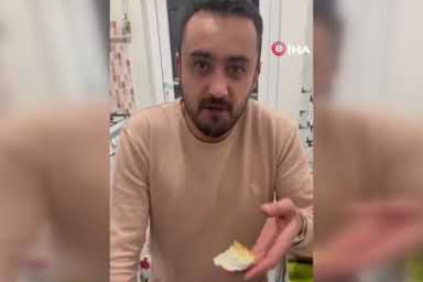 Kahvaltı sırasında şok! Ekmeğin içinden jilet çıktı