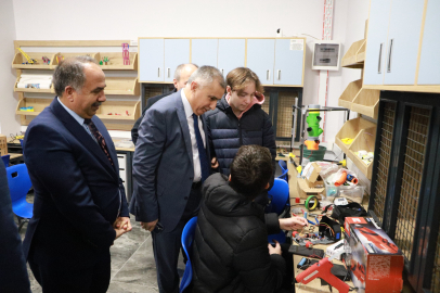 Bursa’da gençler yapay zekayı yakından tanıyor