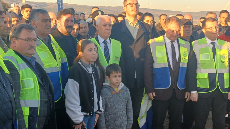 Bursa Büyükşehir Belediyesi’nden örnek adım! 15.028 fidan toprakla buluştu-Bursa Hayat-3