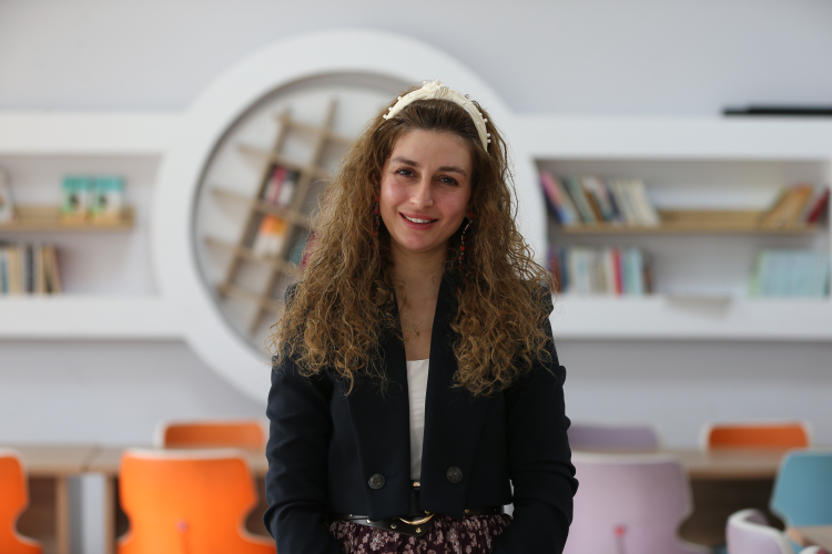 Bursa’da eğitim veren Filiz öğretmene ödül yağdı!-Bursa Hayat-3