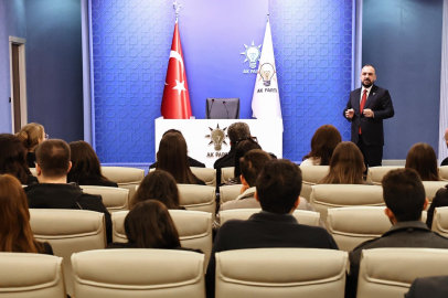 Faruk Acar iletişim fakültesi öğrencileriyle bir araya geldi