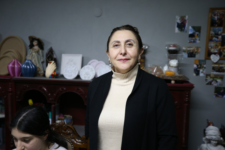 Bursa’da kadınlar sanatla hem huzur hem gelir elde ediyor-Bursa Hayat-3