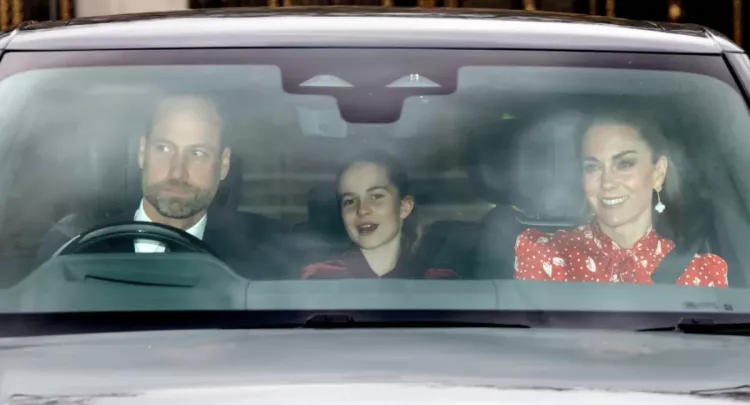 Yeni yılın ilk kareleri: William ve Kate’in Noel kartı yayında!-Bursa Hayat-3