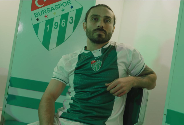 Bursaspor ara transferde ilk hamlesini yaptı: Halil Akbunar yeşil-beyaz formayı giydi - Bursa Hayat Gazetesi-4
