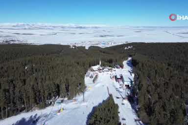 Sarıkamış Kayak Merkezi, kristal karıyla turistleri büyülüyor