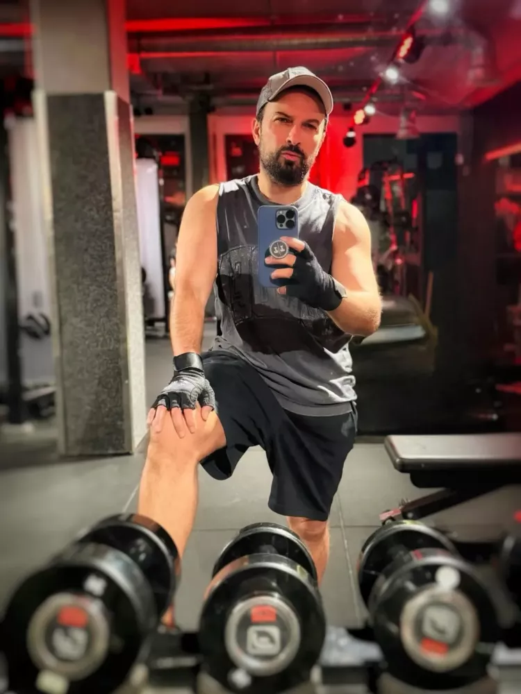 Megastar Tarkan’dan konser öncesi spor paylaşımı geldi!-Bursa Hayat-3