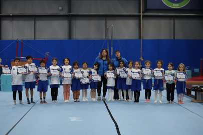 Bursa Büyükşehir’in kış spor okulları üçüncü dönemi tamamladı