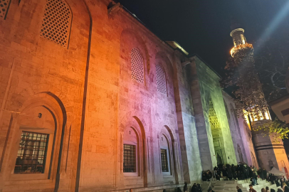 Bursa Ulu Cami doldu: Dualara hep bir ağızdan “amin” denildi