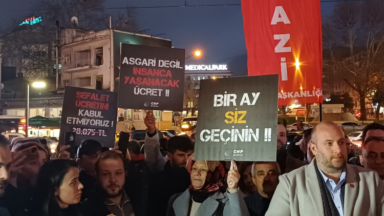 Bursa’da CHP asgari ücret için sokakta: Protesto yapıldı!-Bursa Hayat-2