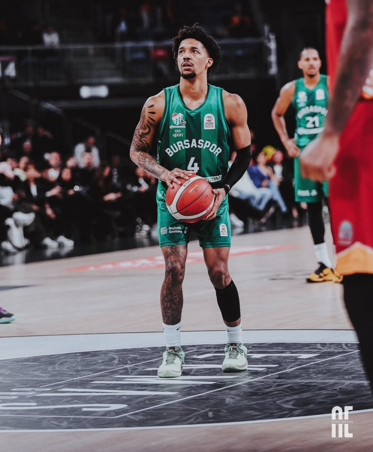 Bursa ekibinden dikkat çeken transfer! Jordan Floyd imzayı attı -Bursa Hayat-2