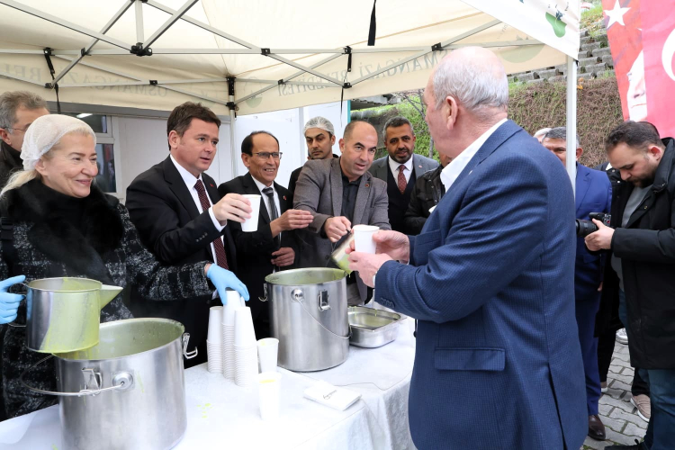 Başkan Erkan Aydın’a Yenikent Mahallesi’nde sıcak karşılama - Bursa Hayat Gazetesi-3