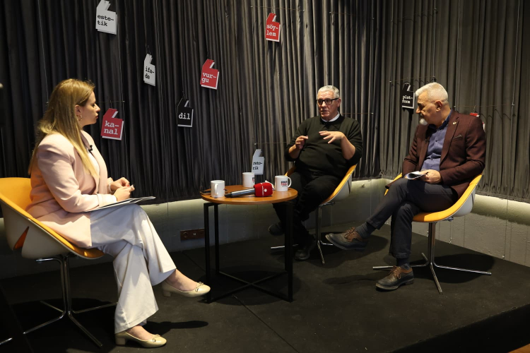 Osmangazi’de 2025’in yerel ve ulusal gündemi tartışıldı - Bursa Hayat Gazetesi-3