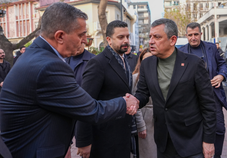 Özel’den Şehzadeler Belediyesi’ne taziye ziyareti-Bursa Hayat-2