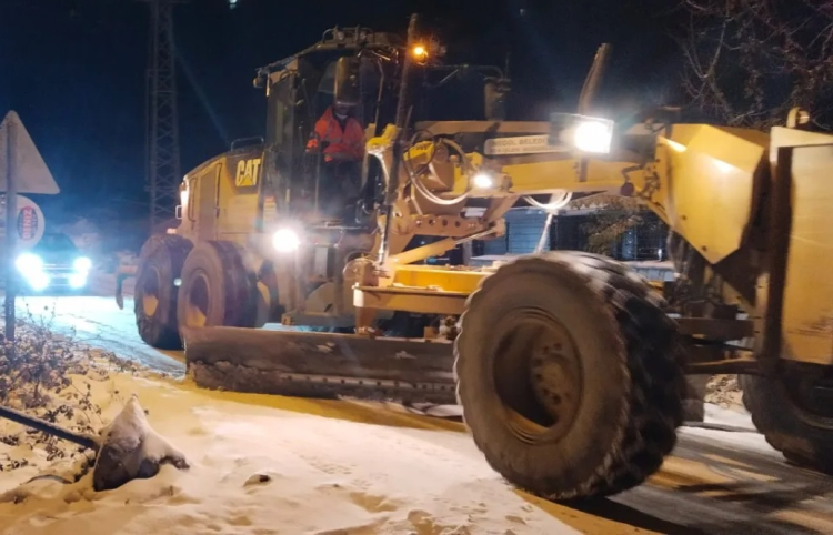 İnegöl Belediyesi’nden ulaşımı kesintisiz tutma çalışması - Bursa Hayat Gazetesi-2