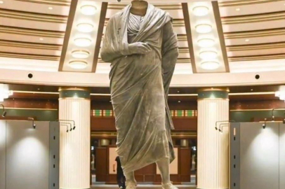 Bakan Ersoy müjdeyi verdi: 180 tarihi eser daha yuvaya döndü!